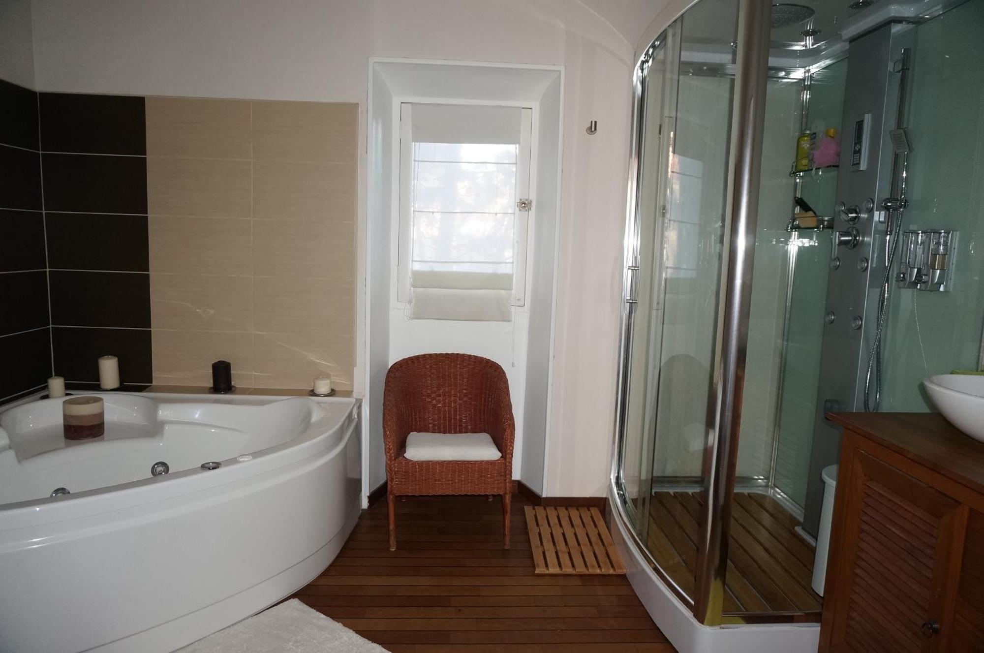 Lou Bastido Hotel Marseille Room photo